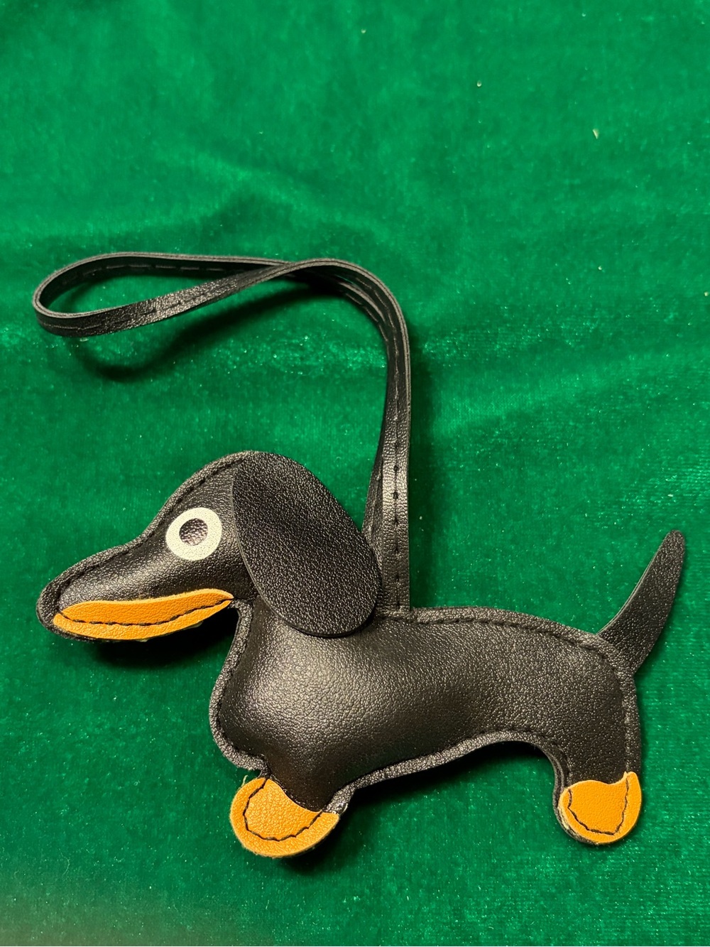 Dachshund Novelty Dog Bag Charm Keychain Black Leather Look Purse Charm NWT